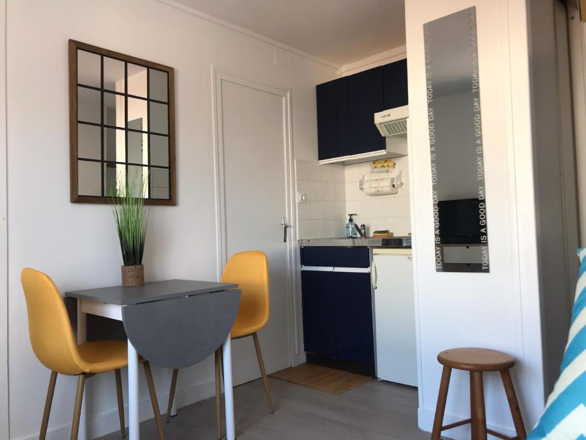 Apartment Appt Centre 50m De La